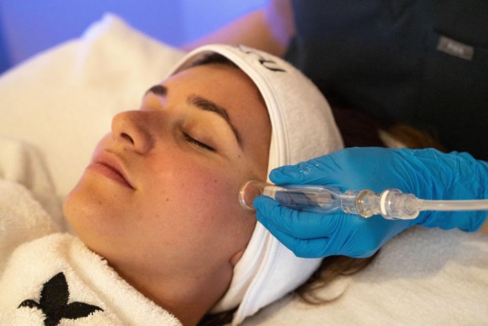 face hydrafacial2